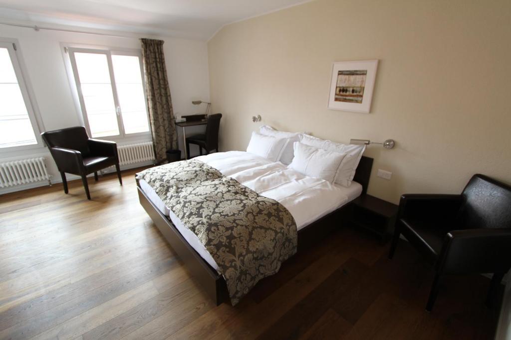 Hotel Baeren Oberbipp Zimmer foto